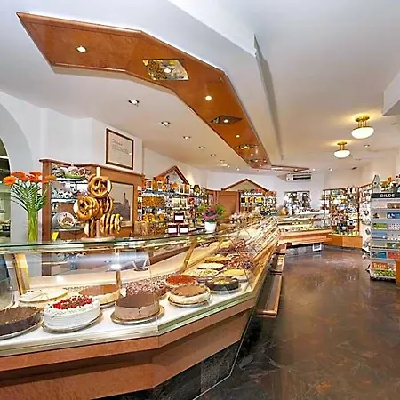 Greinwald 3*