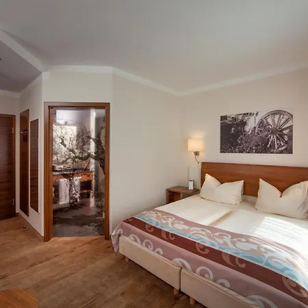 فندق Greinwald ماركتوبردورف